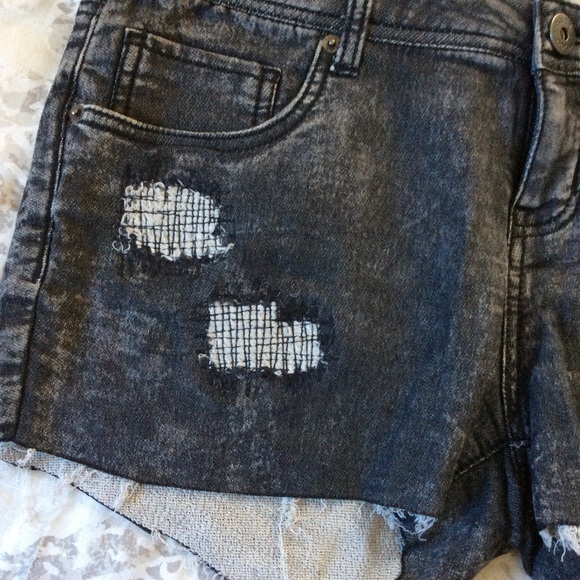 NWT Mudd Jeans Raw Edge Shorts - Picture 2 of 5